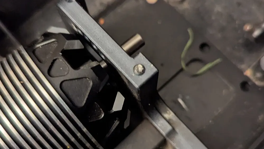 broken_screw.webp