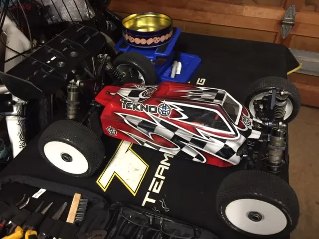 EB48.3 Custom Painted Race Body Installed 122619.webp