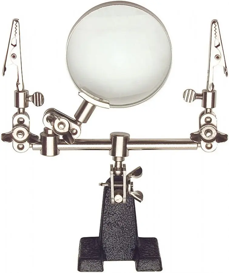 soldering-third-hand-el-cheapo.webp